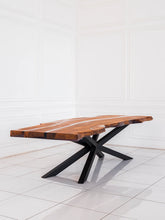 RESTO Dining Table